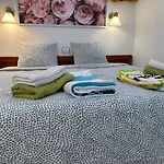 Sunny Tanife By Yumbo * Playa del Inglés