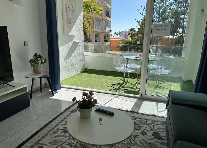 Sunny Tanife By Yumbo *