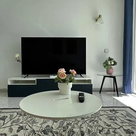 Apartment Sunny Tanife By Yumbo *