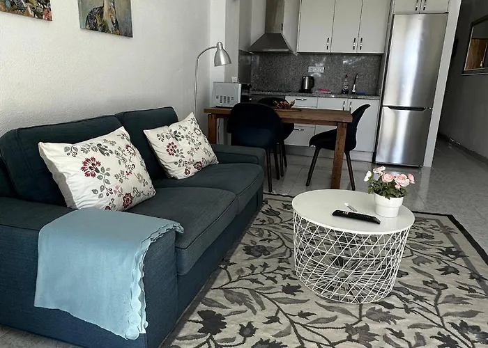 Sunny Tanife By Yumbo *