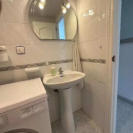 Sunny Tanife By Yumbo *