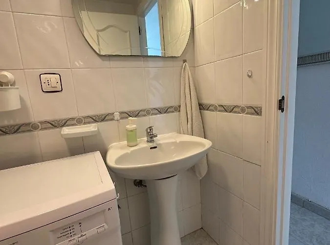 Sunny Tanife By Yumbo *