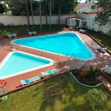 Апартаменти Sunny Tanife By Yumbo *