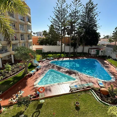 Апартаменти Sunny Tanife By Yumbo