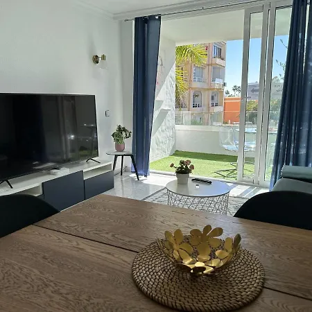 Sunny Tanife By Yumbo *